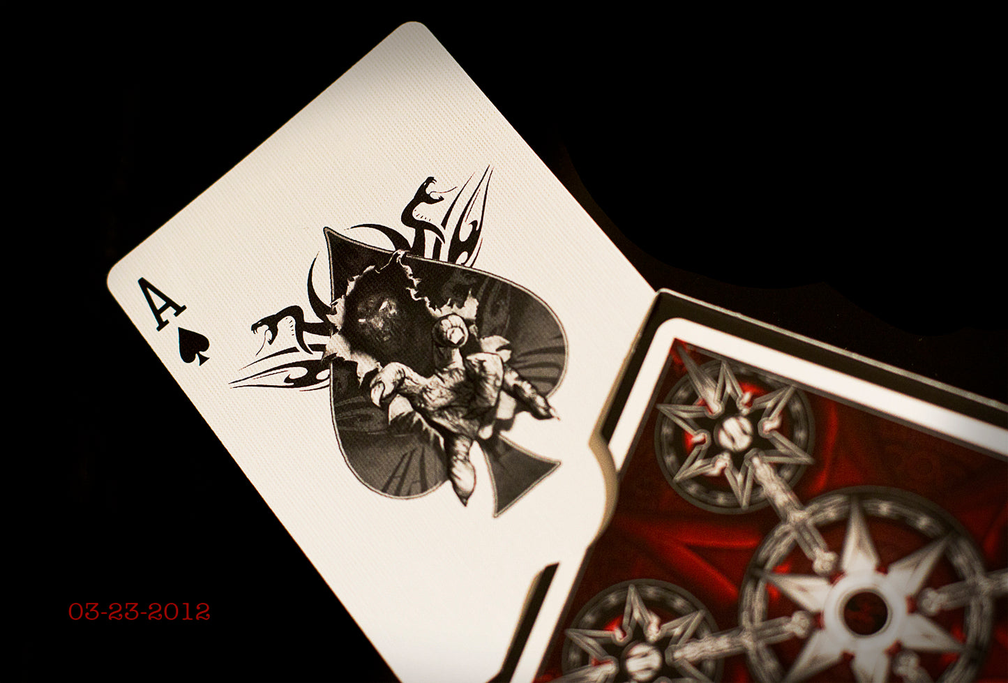 Blades Blood Metal with Silver Gilded Edges